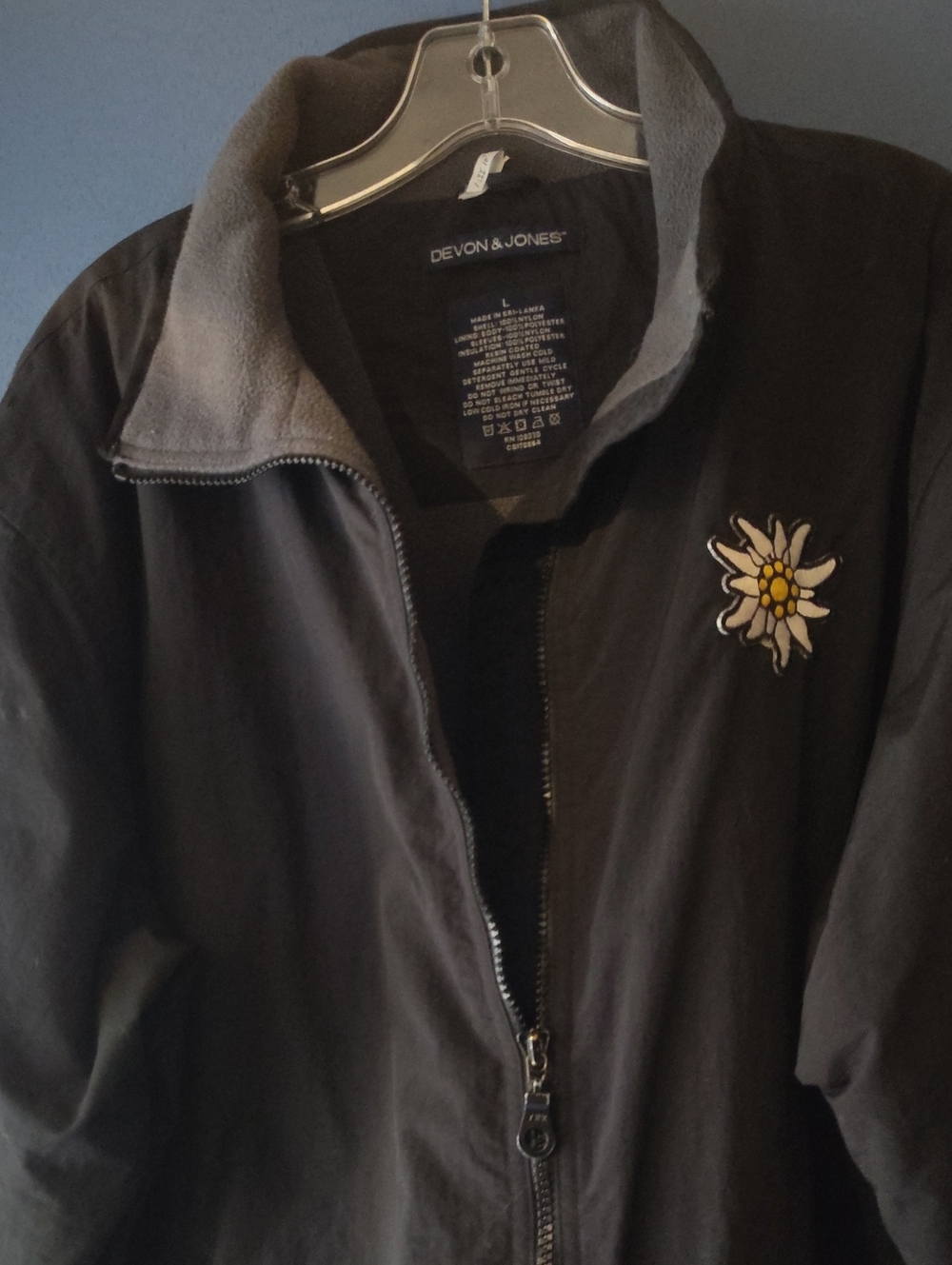 Devon & Jones Men's Black Lightweight Jacket with Embroidered Flower